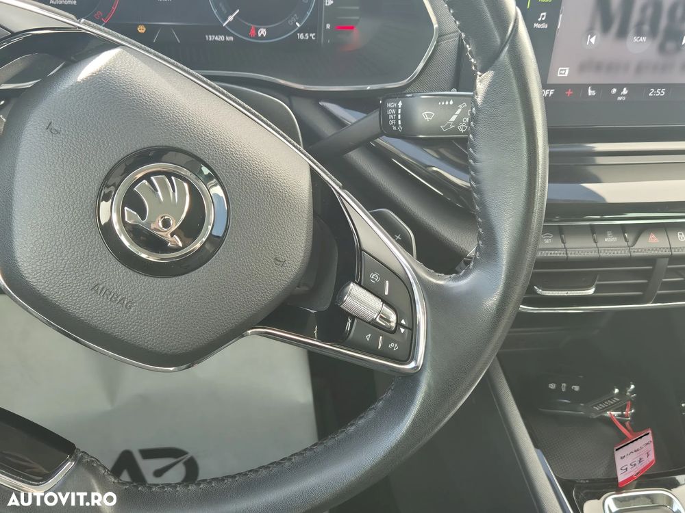 Skoda Octavia 2.0 TDI DSG Style - 17