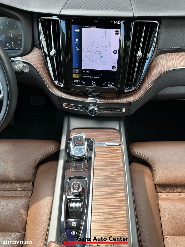 Volvo XC 60 B4 MHEV AWD Inscription - 12