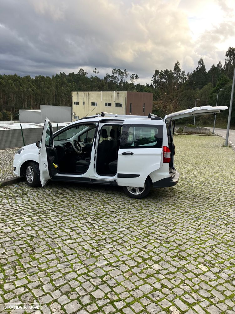 Ford Tourneo Courier 1.0 EcoBoost Ambiente - 18