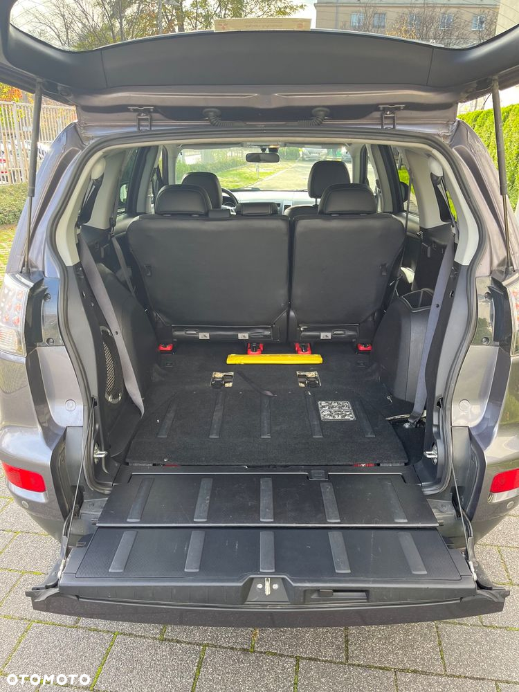 Mitsubishi Outlander 2.2 DID Instyle EU5 TC-SST - 21