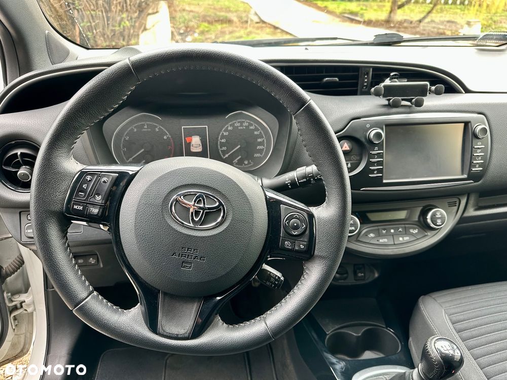 Toyota Yaris 1.5 Selection - 8
