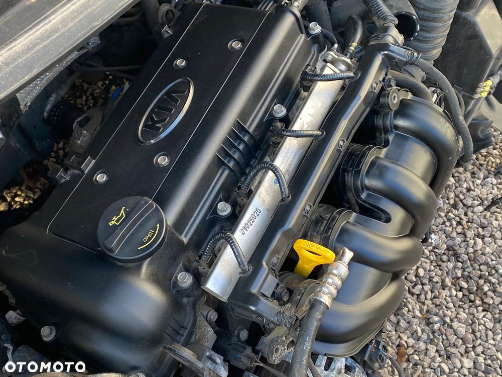 KIA VENGA 1.6 16V 09- Silnik G4FC w aucie 112tys.km Niemcy - 3