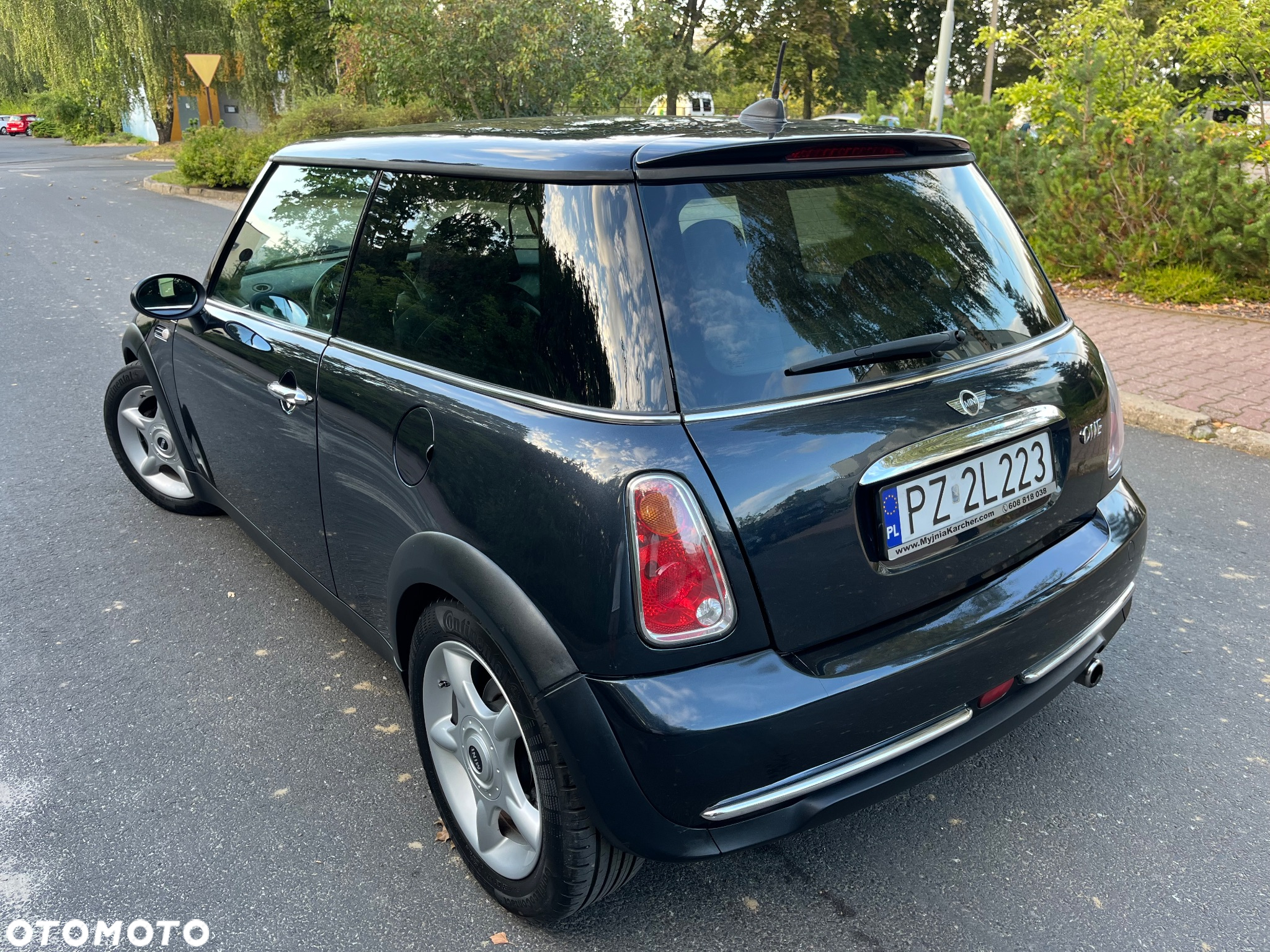 MINI ONE Standard - 6