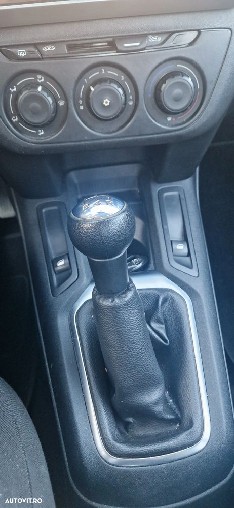 Citroën C-Elysée 1.2 PureTech BVM Feel - 19