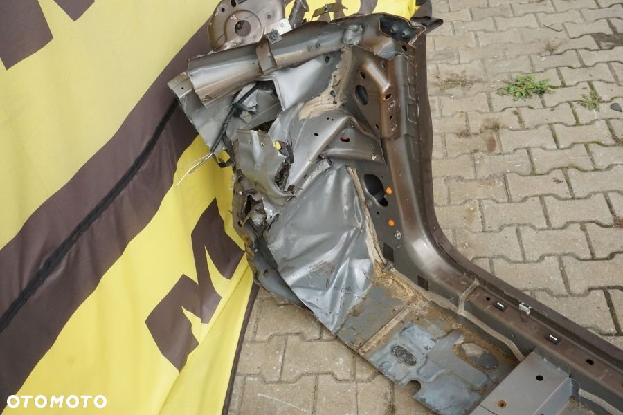 FORD BRONCO SPORT - 2022 - Ćwiartka Prawa Przód Przednia Słupek Próg USA - 7