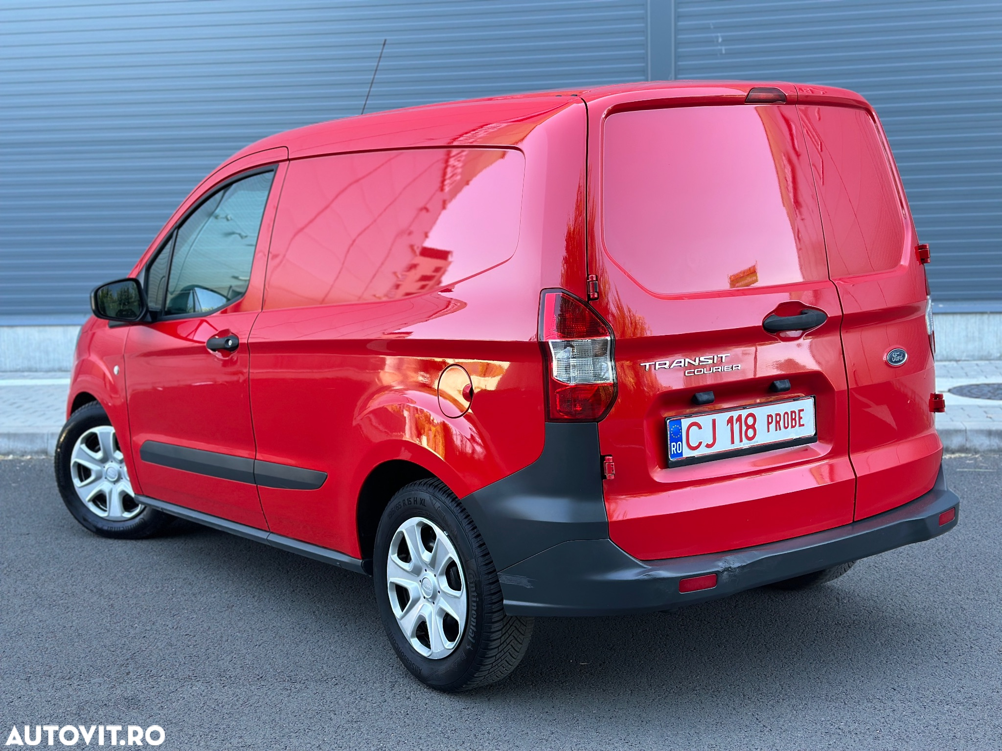 Ford Transit Courier - 3