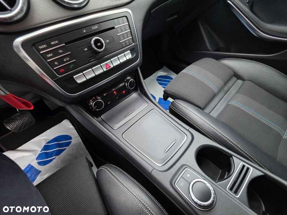 Mercedes-Benz CLA - 15