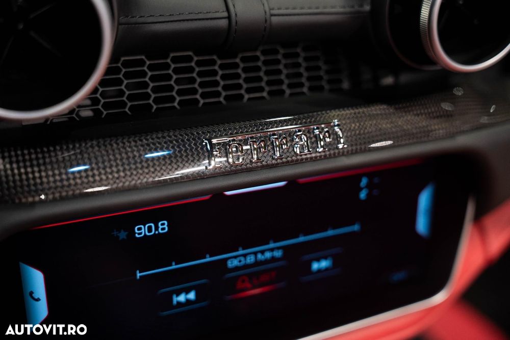 Ferrari Portofino - 34