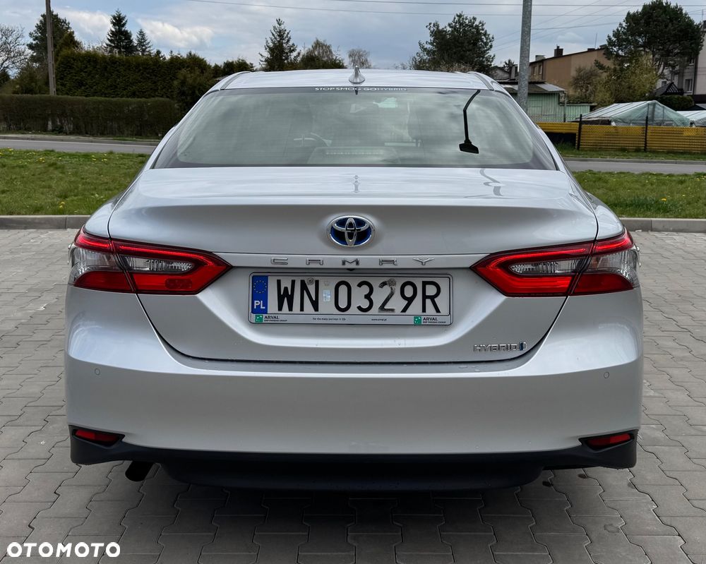 Toyota Camry 2.5 Hybrid Comfort CVT - 6