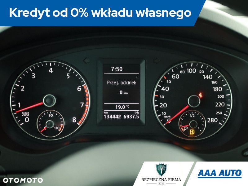 Volkswagen Jetta - 13