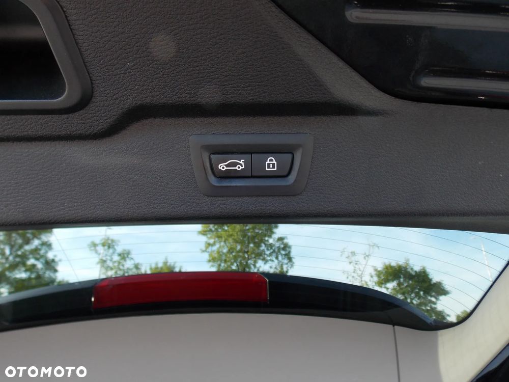 BMW X5 xDrive50i Sport-Aut - 36