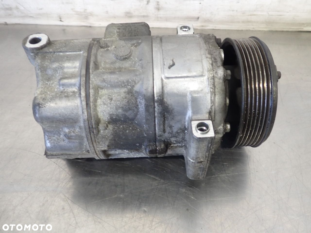 SPRĘŻARKA KLIMATYZACJI AUDI A3 8P  1K0820803Q - 7