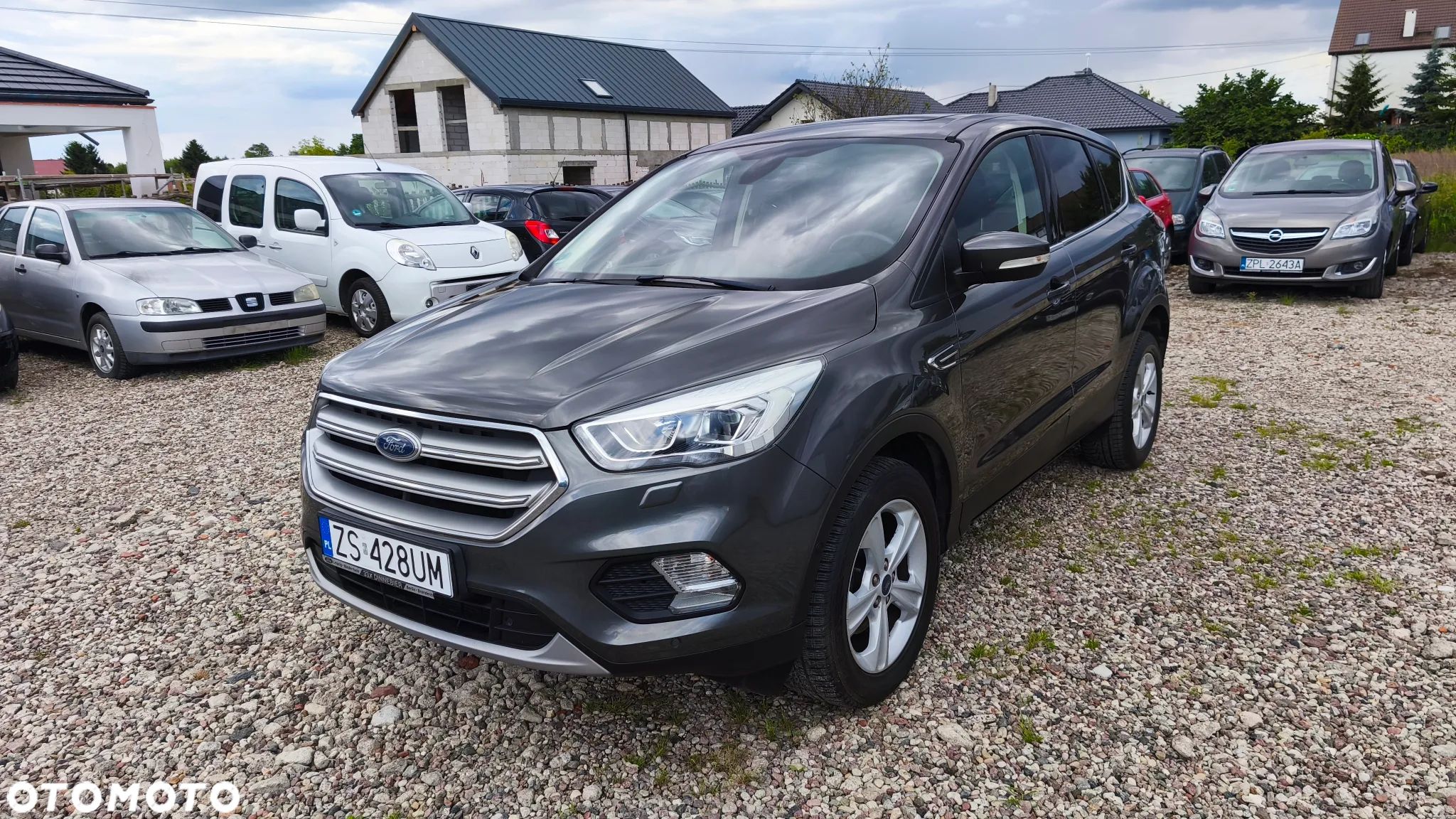 Ford Kuga 1.5 EcoBoost 2x4 Titanium - 1