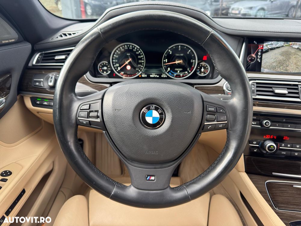 BMW Seria 7 740d Edition Exclusive - 27