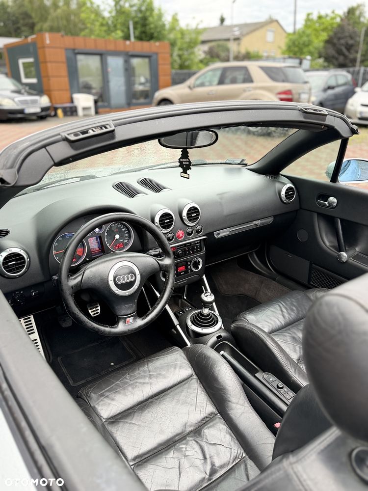 Audi TT Roadster - 8