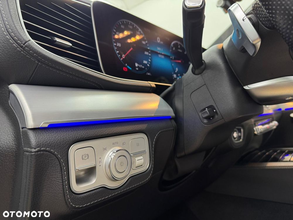 Mercedes-Benz GLE - 12