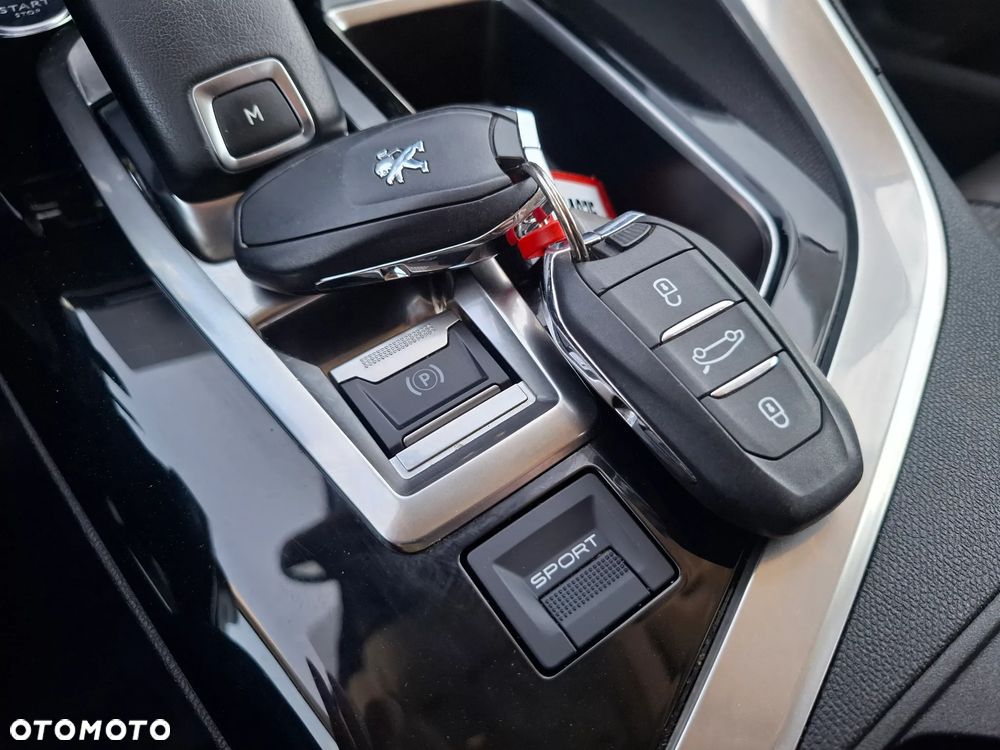Peugeot 3008 PureTech 130 Stop & Start EAT6 Allure - 25