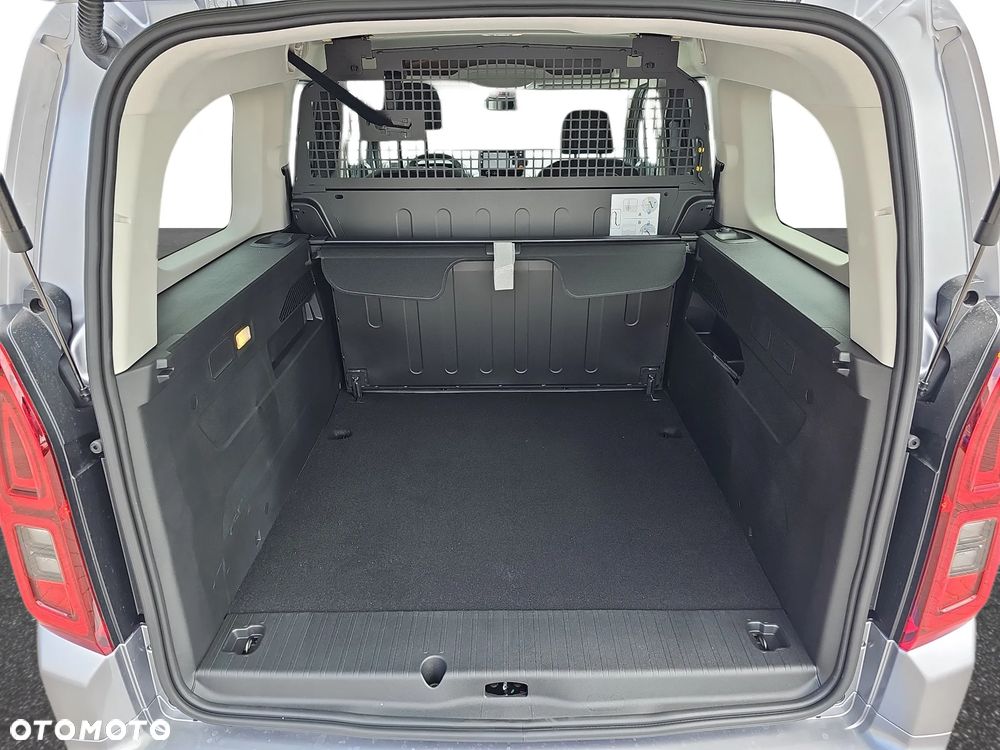 Opel COMBO 5-miescowy automat - 31