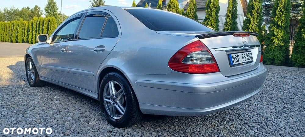 Mercedes-Benz Klasa E - 8