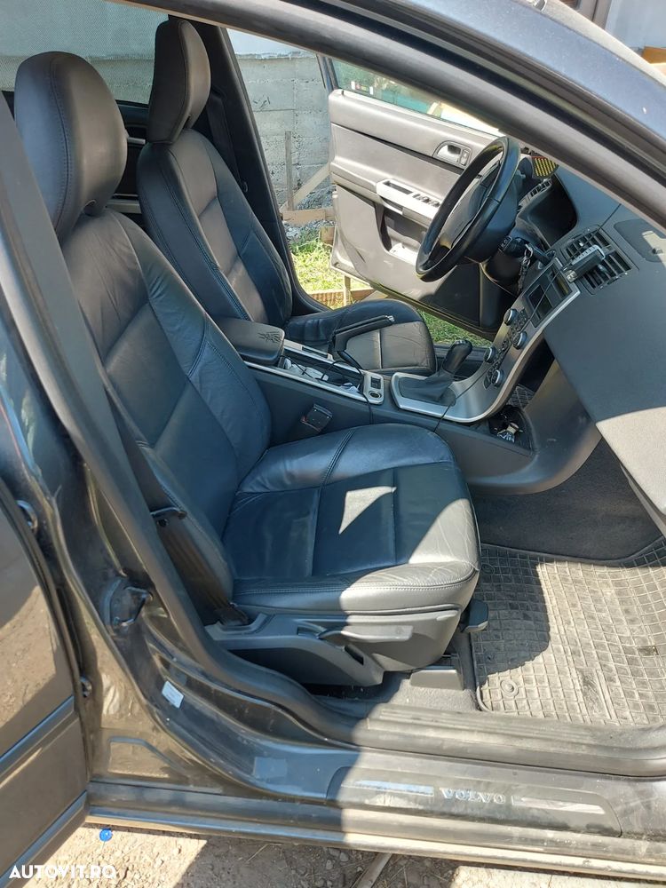 Volvo V50 - 7