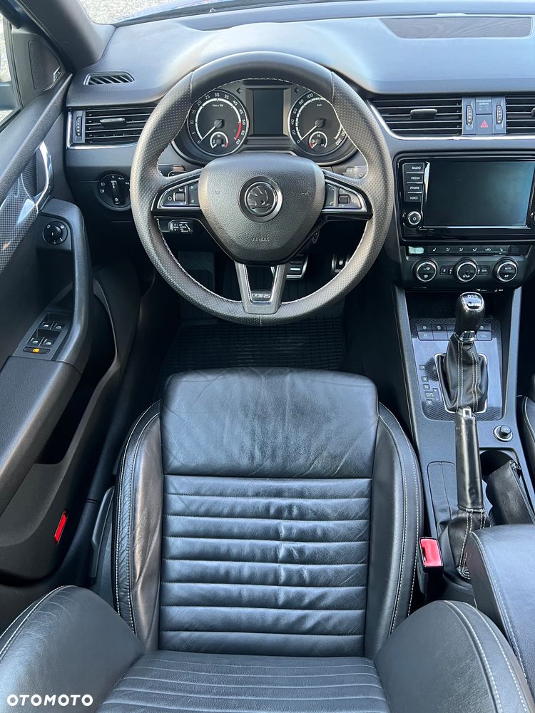 Skoda Octavia 2.0 TDI RS DSG - 24