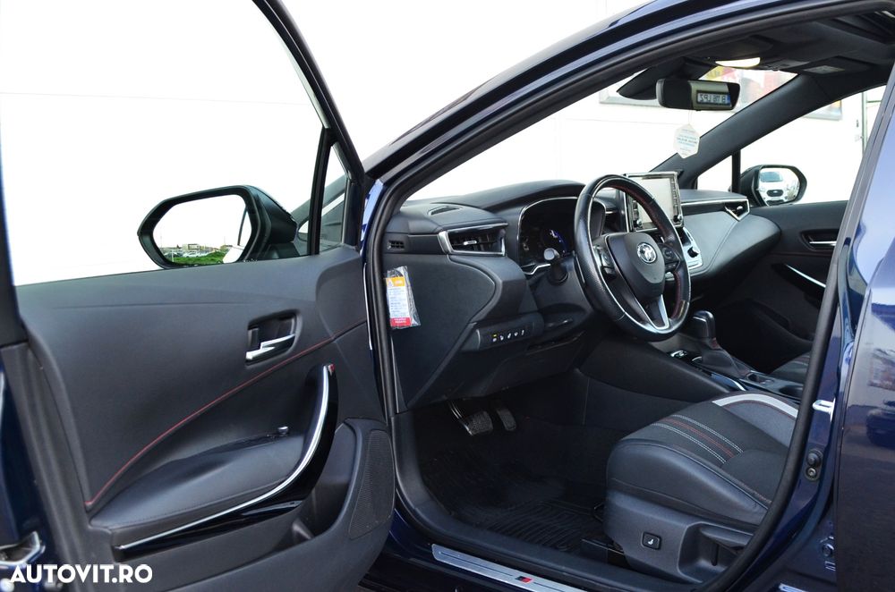 Toyota Corolla 2.0 HSD GR SPORT - 11