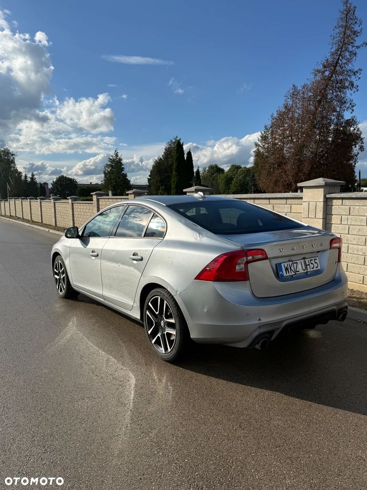Volvo S60 T5 Geartronic Momentum - 5