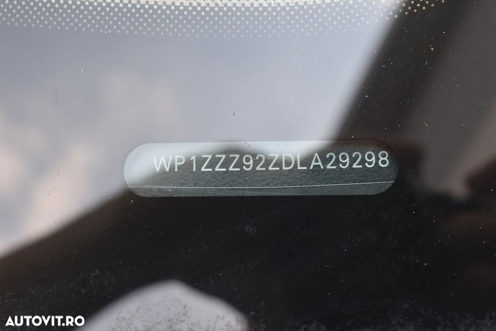 Porsche Cayenne - 27