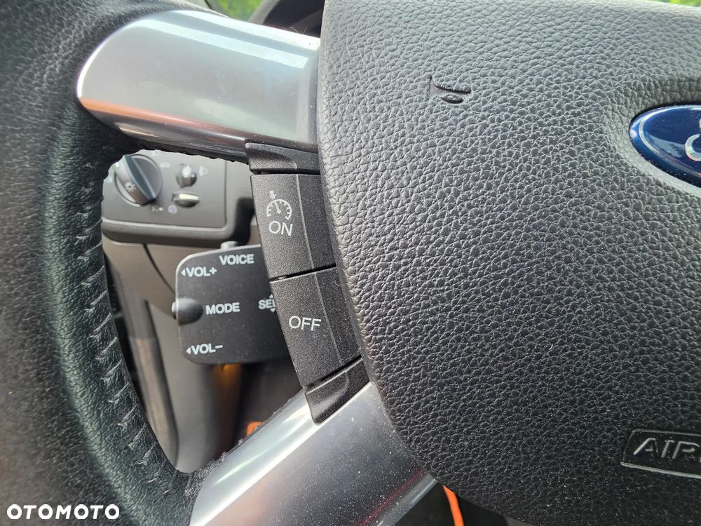 Ford Kuga 2.0 TDCi 4WD Titanium - 28