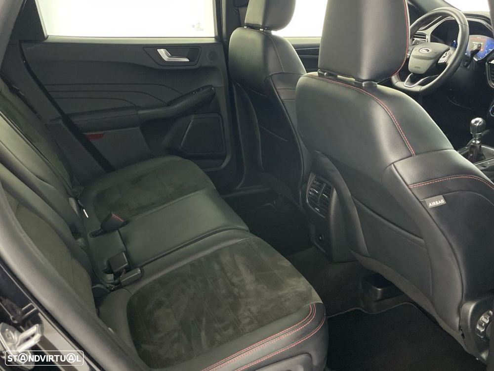 Ford Kuga 1.5 EcoBoost ST-Line X - 23