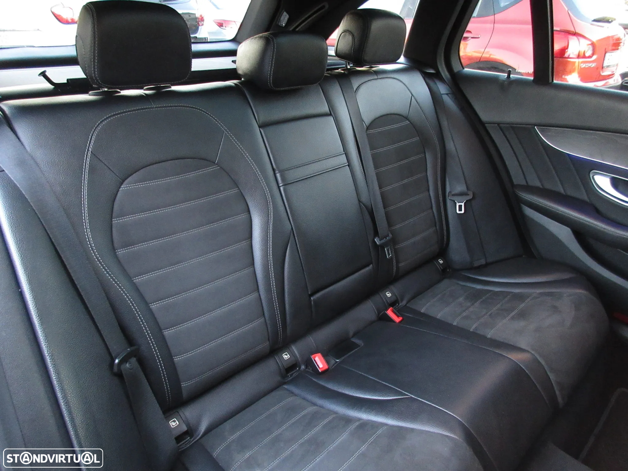 Mercedes-Benz C 220 d Station 9G-TRONIC AMG Line - 33