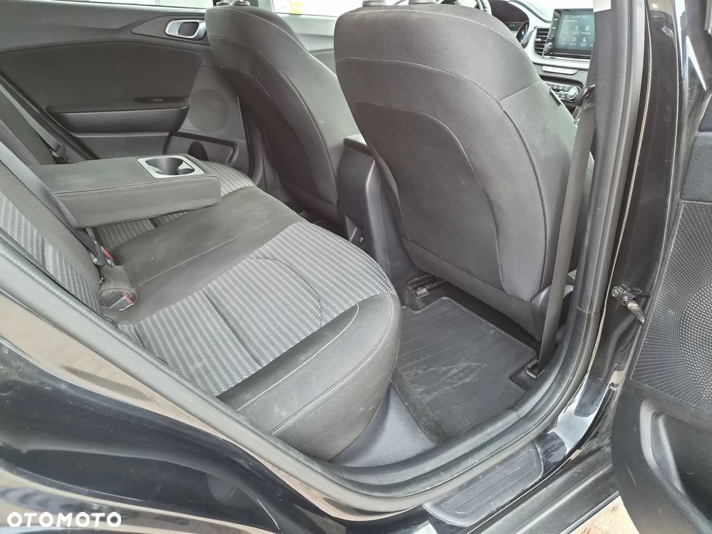 Kia XCeed 1.5 T-GDI M - 22