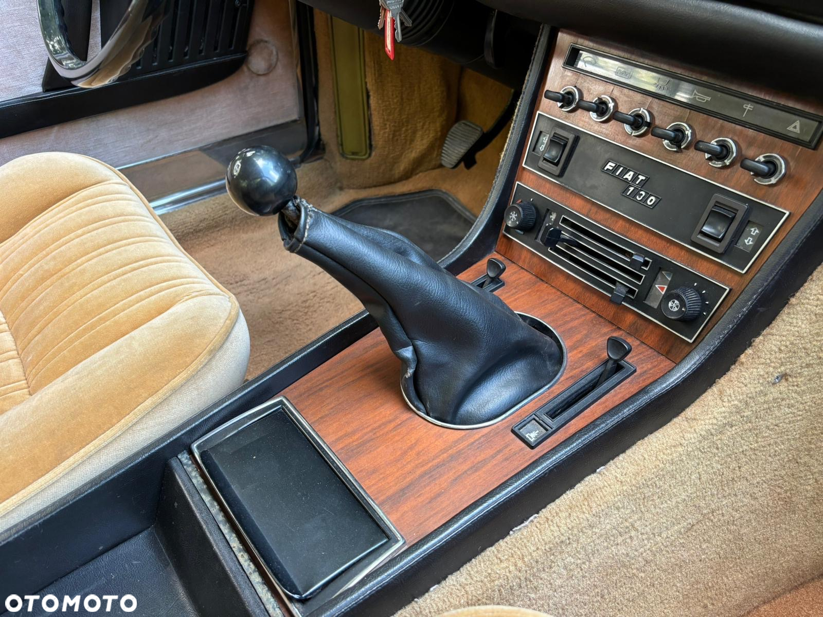 Fiat 130 - 28
