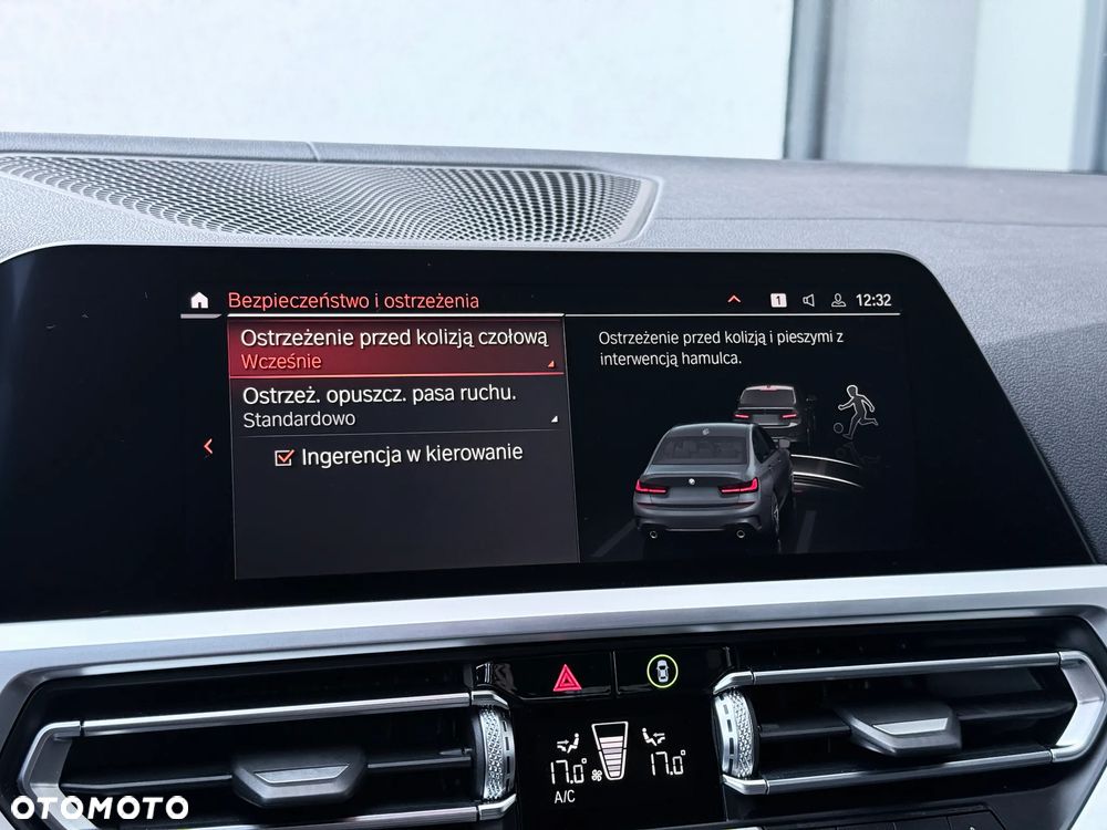 BMW Seria 3 330i xDrive M Sport sport - 36