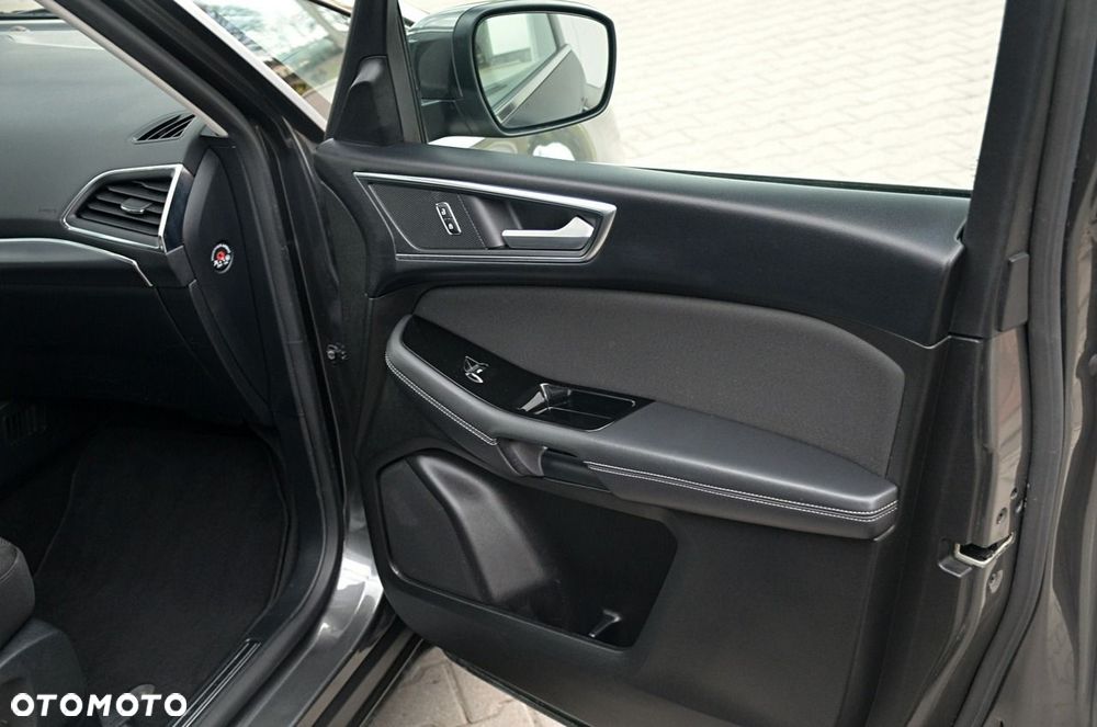 Ford S-Max - 22