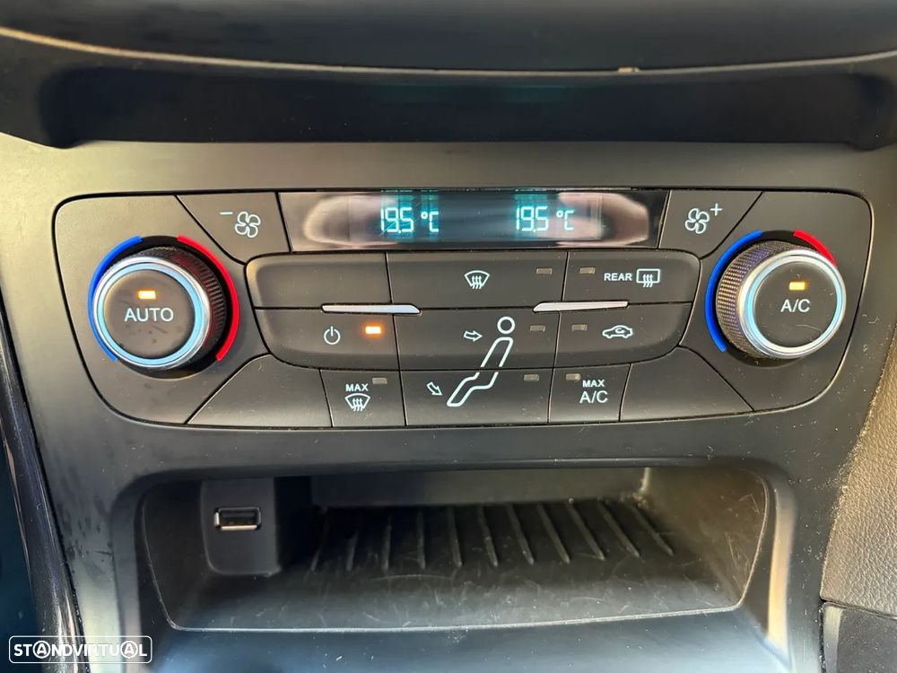 Ford Focus SW 1.5 TDCi Titanium - 40