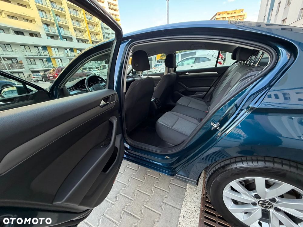 Volkswagen Passat 1.5 TSI EVO Business DSG - 32