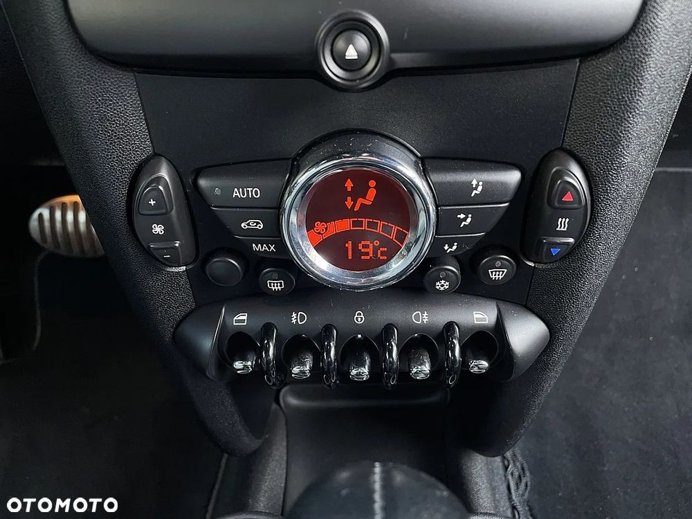 MINI John Cooper Works - 12