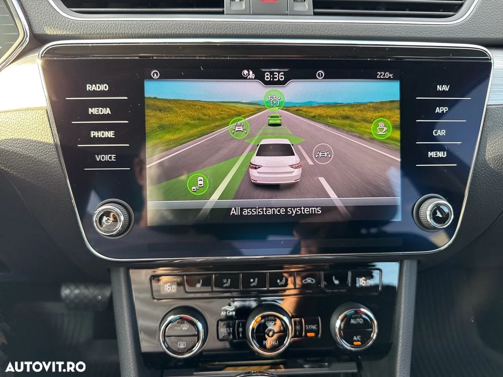 Skoda Superb 2.0 TDI DSG Ambition - 26
