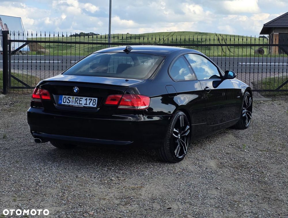 BMW Seria 3 320d - 13