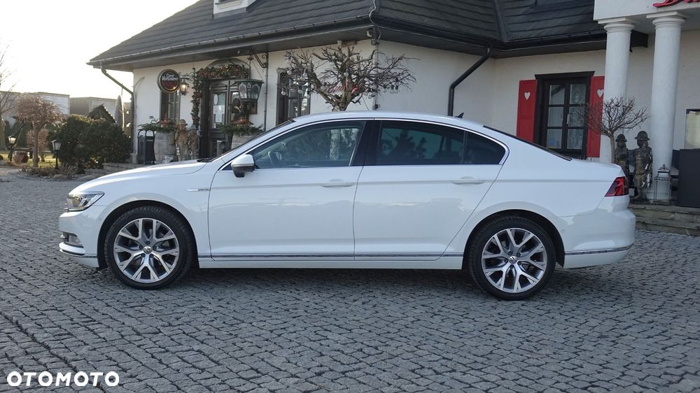 Volkswagen Passat - 11