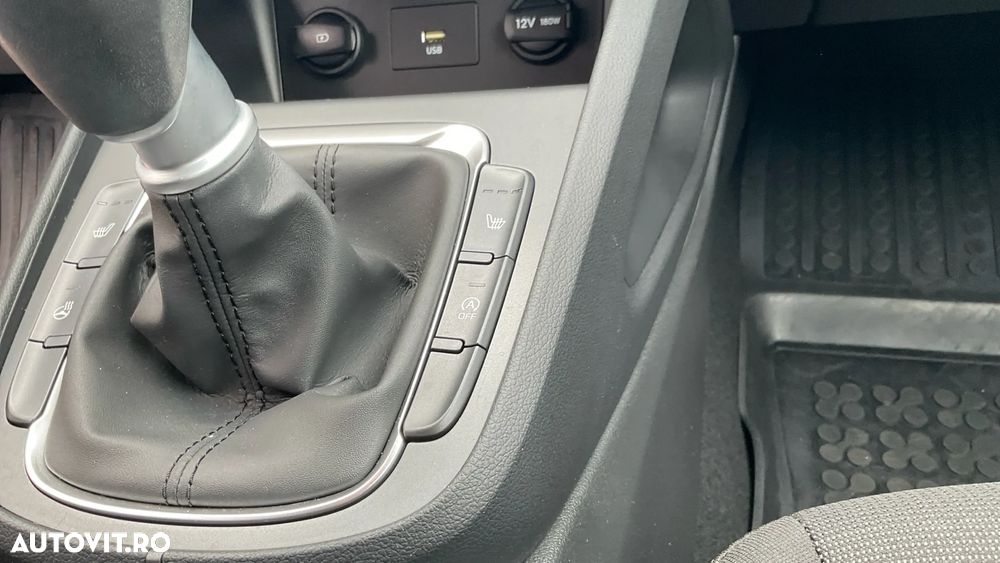 Hyundai KONA - 34