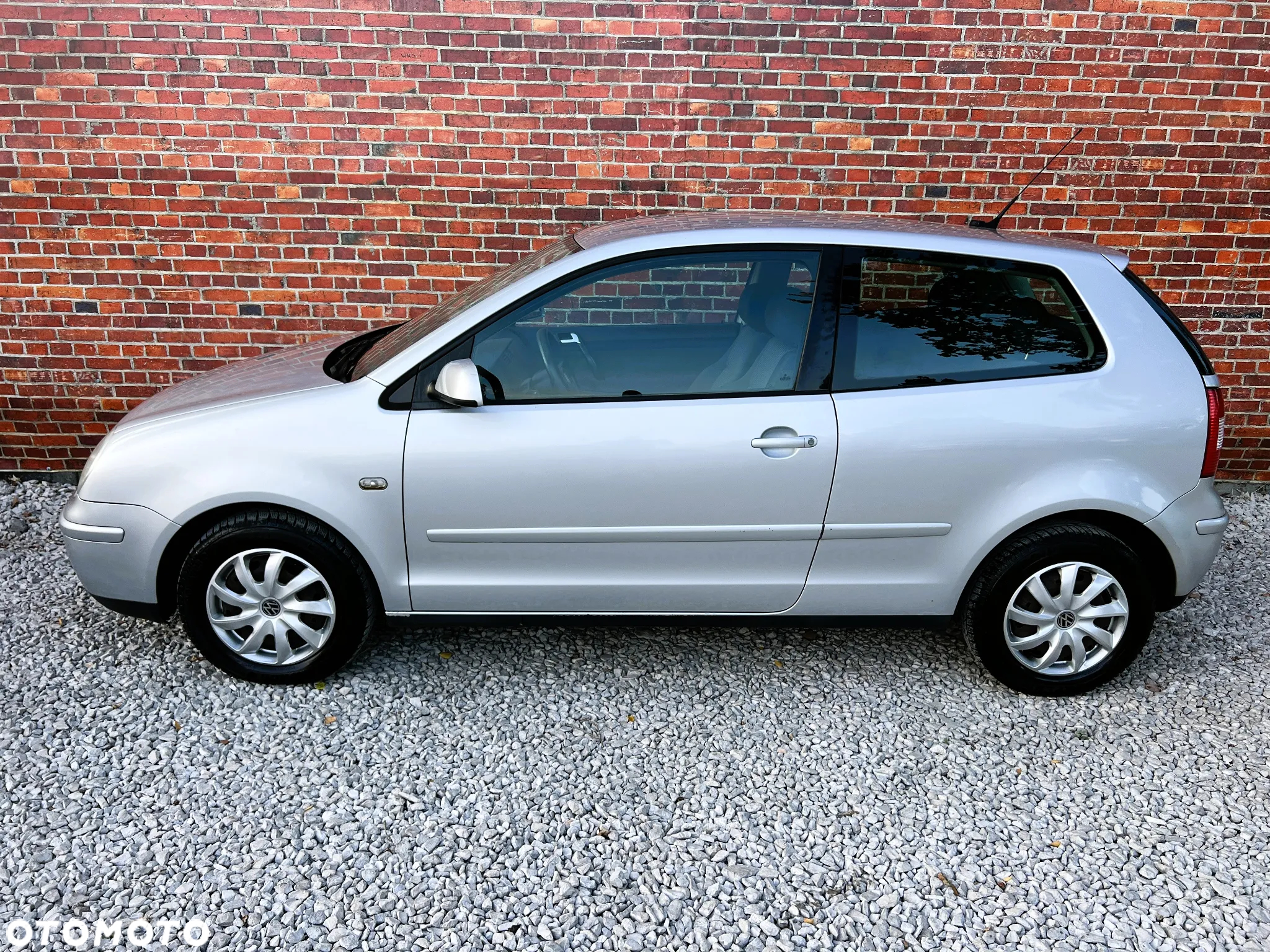 Volkswagen Polo - 32