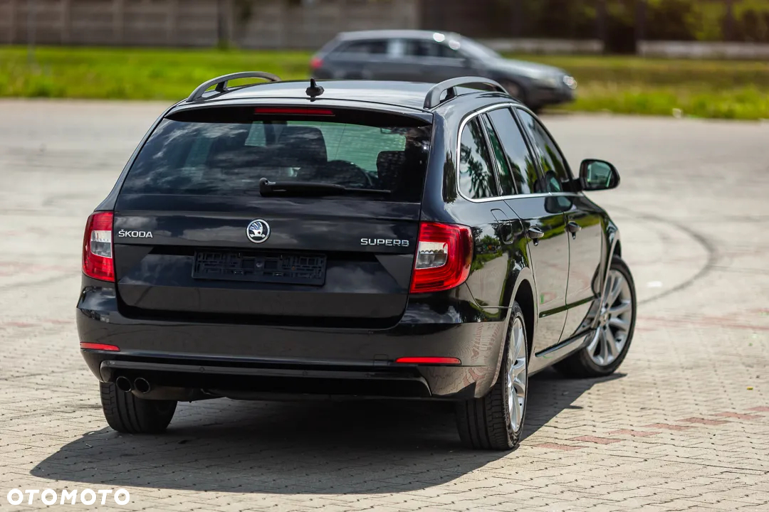 Skoda Superb 2.0 TDI DSG Comfort - 11
