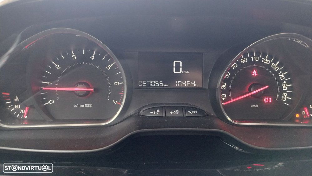 Peugeot 208 1.2 PureTech Active - 7