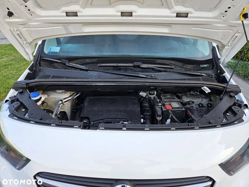Opel Combo 1.2BENZ 110KM VAN - 18