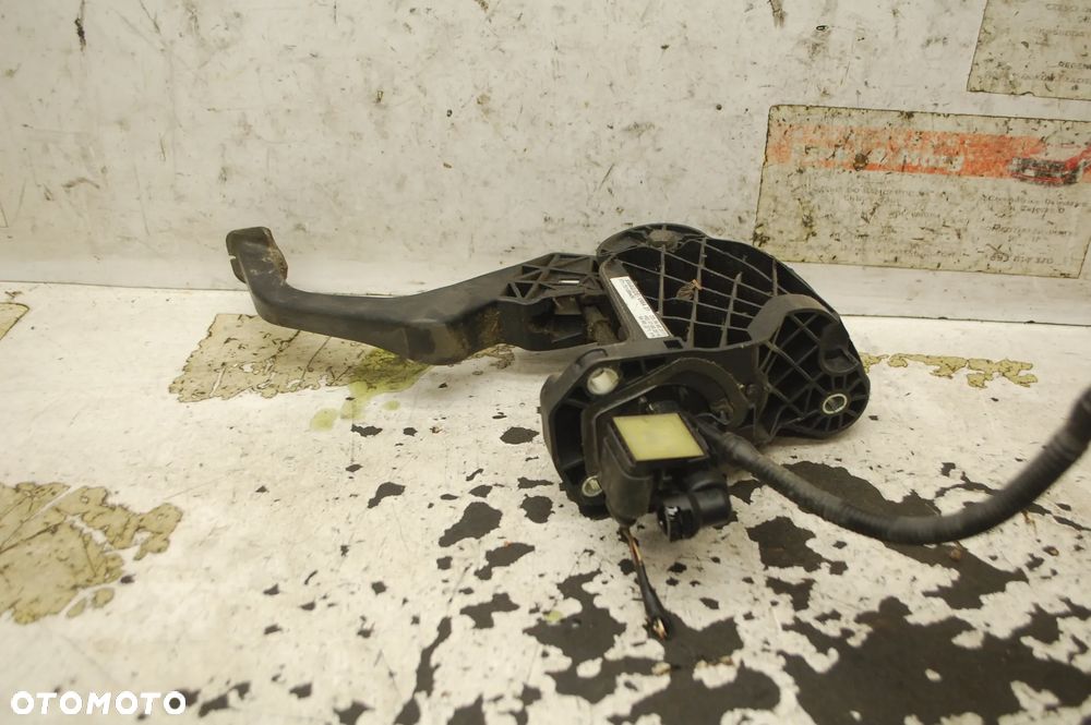 PEDAŁ SPRZĘGŁA POMPKA 1K1721059CH VW GOLF V 1.9 TDI AUDI SEAT SKODA 1K1721059CA JETTA V 1.6 TDI 1K1721059DS 1K1721059R 1T1721059DC VW CADDY III LIFT 1.6 TDI TOURAN - 16