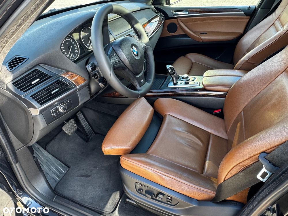BMW X5 3.0sd xDrive - 16