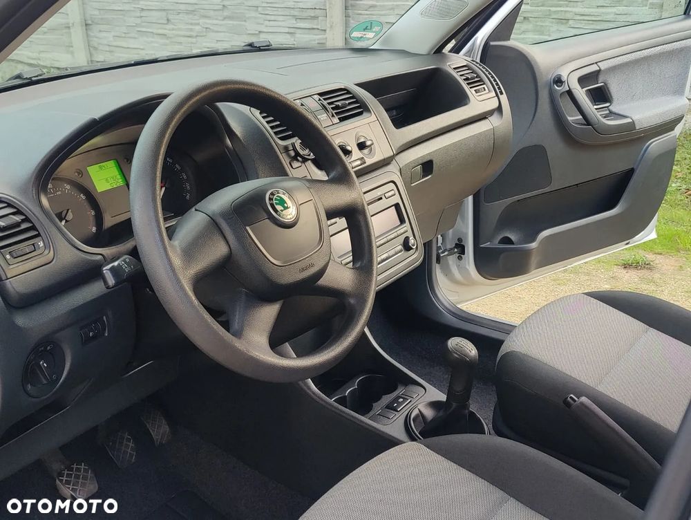 Skoda Fabia 1.2 HTP Combi Elegance - 16