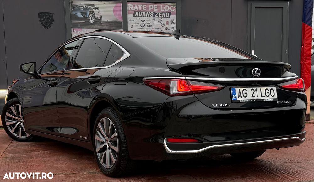 Lexus Seria ES 300h Executive Line - 11